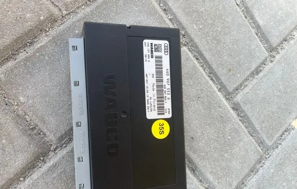 Audi A8 S8 D4 4H Suspension control unit/module 4G0907553G 4G0907553F 4461570600