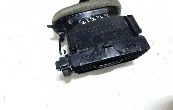 Volvo S80 Dash center air vent grill 30755184 30755178