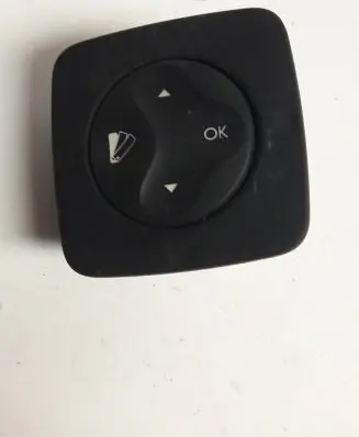 Wing mirror switch