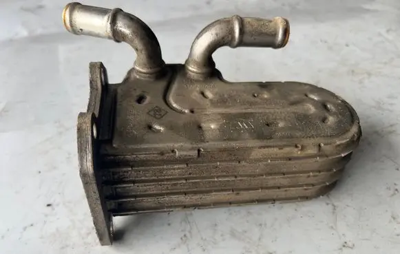Dodge Nitro EGR valve cooler 3264231 41212067F 41212067