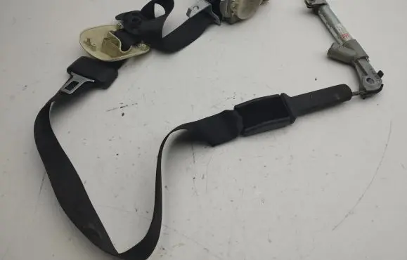 Tesla Model S Front seatbelt 200249B9