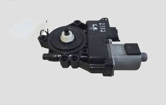 Hyundai i40 Rear door window regulator motor 1137328730