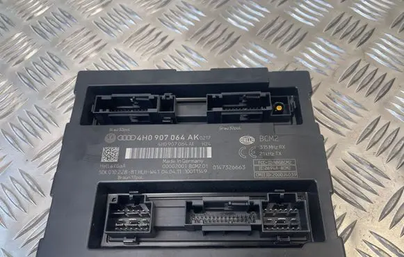 Volkswagen Touareg II Other control units/modules 4H0907064AK