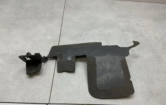 Volkswagen Eos Intercooler air guide/duct channel 1Q0121284