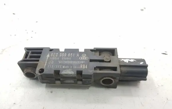 Audi A8 S8 D3 4E Airbag deployment crash/impact sensor 8E0959651A