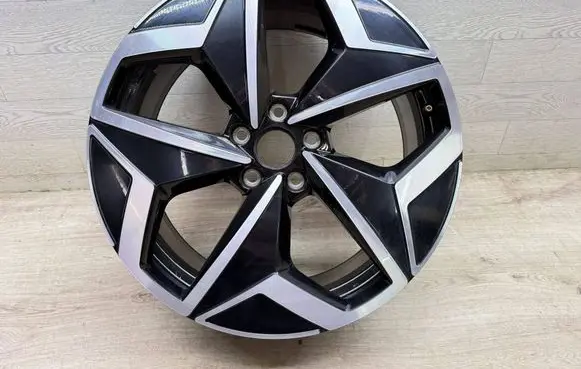 Volkswagen ID.3 R19 alloy rim 10A601025H