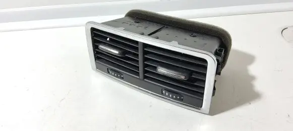 Audi Q7 4L Rear air vent grill 4L0819203 4L0819203K