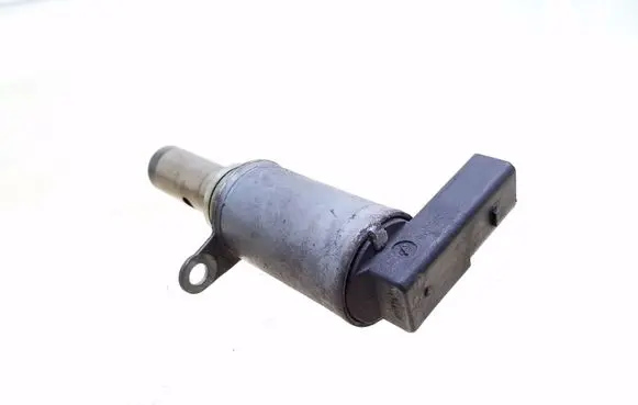 Volkswagen Golf V Camshaft vanos timing valve 03C906455