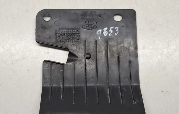 Ford Mustang VI Air intake duct part FR3B10317AD