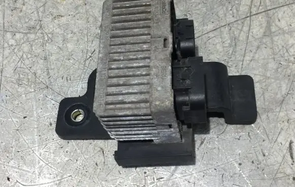 Citroen Jumper Glow plug pre-heat relay 1368315080 0522121101