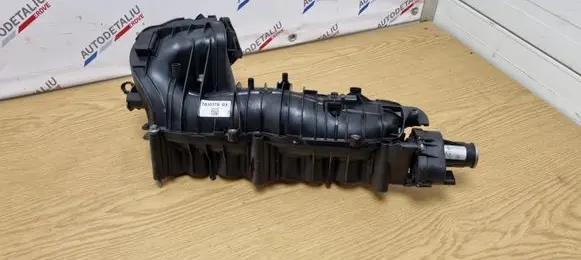 BMW 3 E92 E93 Intake manifold 7811299