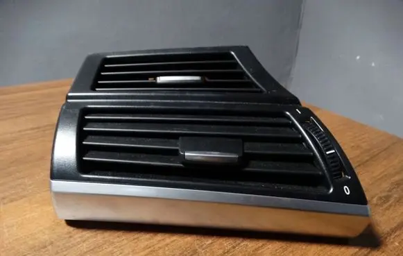 BMW X5 E70 Dash center air vent grill 92277677161803