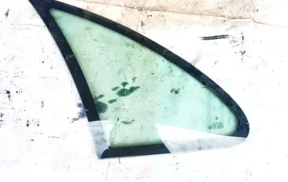 Citroen Xsara Picasso Rear side window