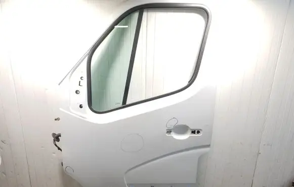 Opel Movano B Front door