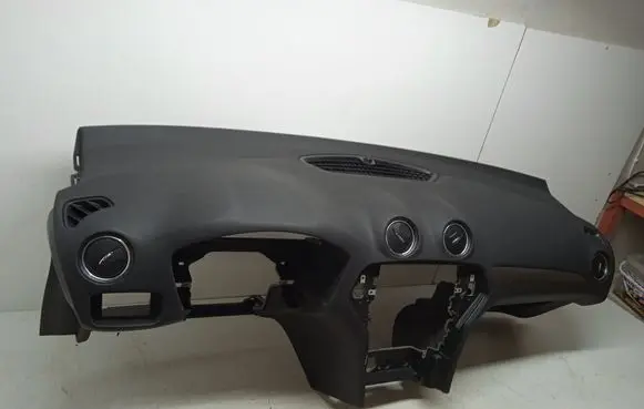 Ford Mondeo MK IV Dashboard