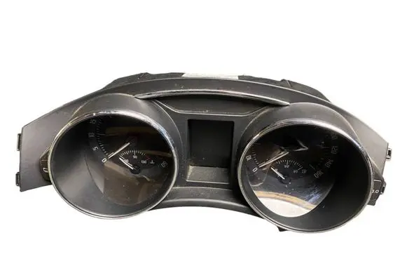 Skoda Superb B6 (3T) Speedometer (instrument cluster) 3T2920940D 0839110182