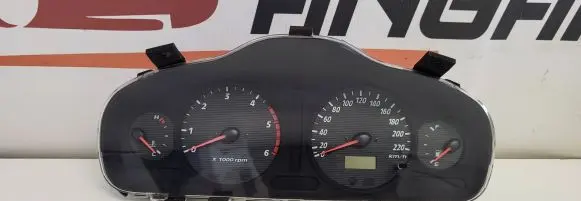 Hyundai Santa Fe Speedometer (instrument cluster) 200485200H 20030407