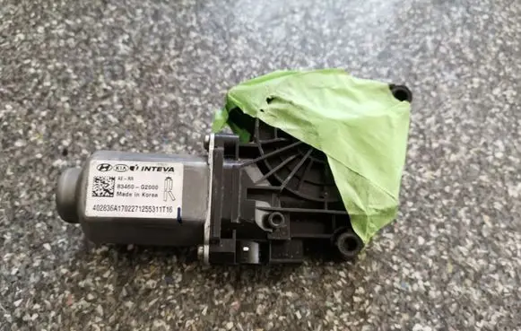 Hyundai Ioniq Rear door window regulator motor 83460G2000