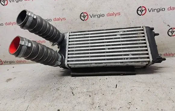 Ford Fiesta Intercooler radiator AV219L440AC 1A2023 T52576A