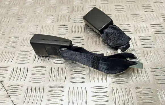 Peugeot 4008 Middle seatbelt buckle (rear) 6183896B