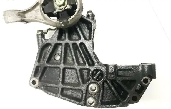 Nissan Qashqai Engine mount bracket 11350JD000
