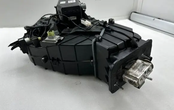 Tesla Model X Interior heater climate box assembly 103532700E EP2G0S1B1104