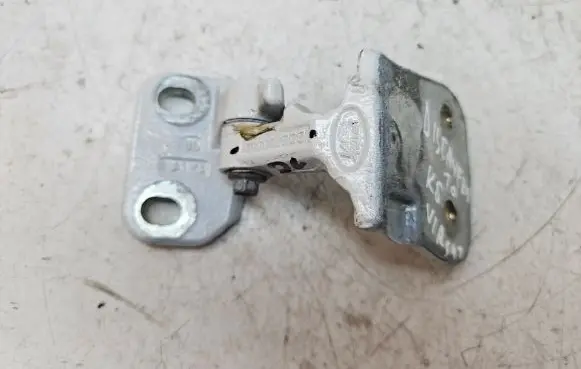 Land Rover Discovery 4 - LR4 Rear door upper hinge BDB780052
