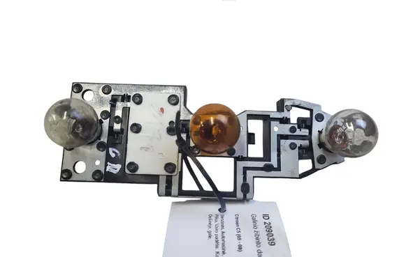 Citroen C5 Tail light bulb cover holder 89032703