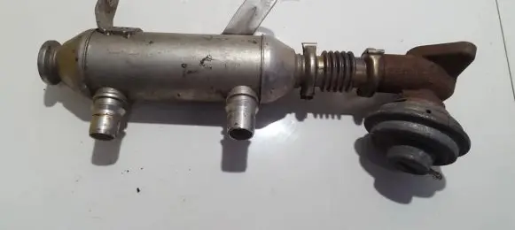 Peugeot 807 EGR valve cooler 9640843480 869964X