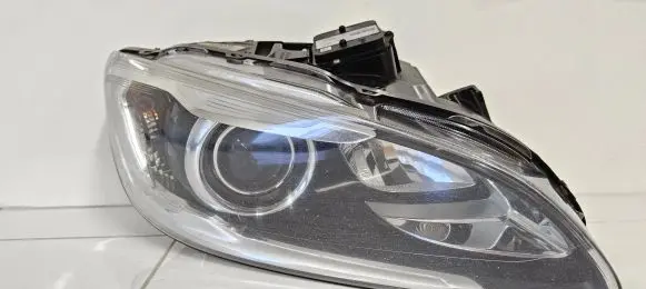 Volvo V60 Headlight/headlamp 31420109 89908433 131014