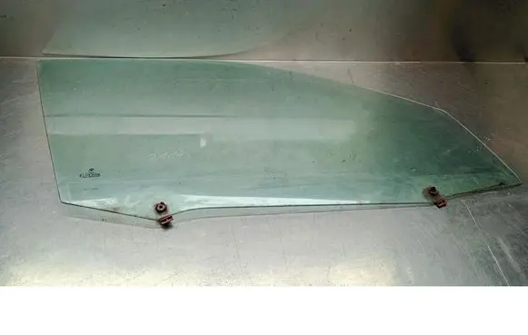 BMW 3 E36 Front door window glass four-door