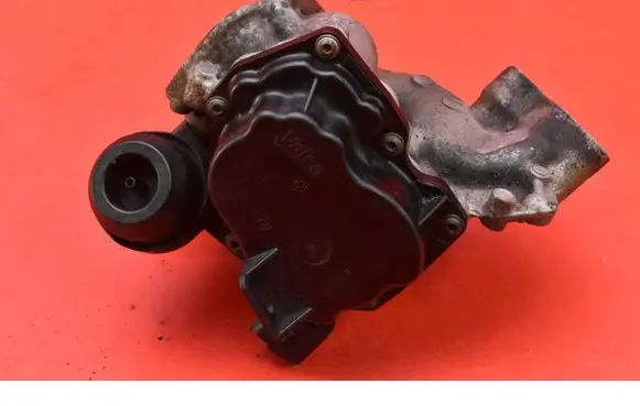 Ford Focus EGR valve V29031639B