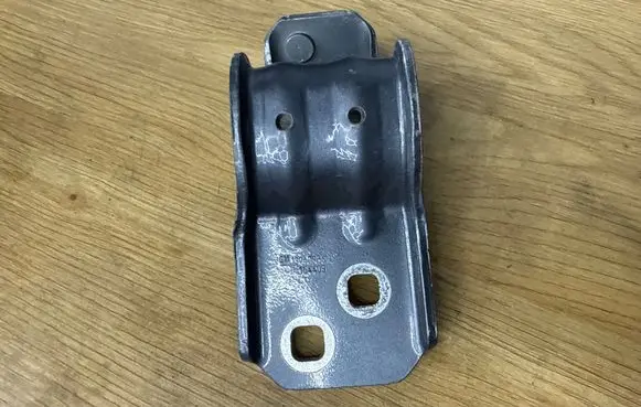 Opel Insignia A Tailgate/trunk/boot hinge 13247936