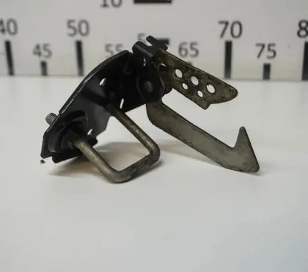 BMW 5 F10 F11 Engine bonnet/hood lock/latch loop/hook 7183763