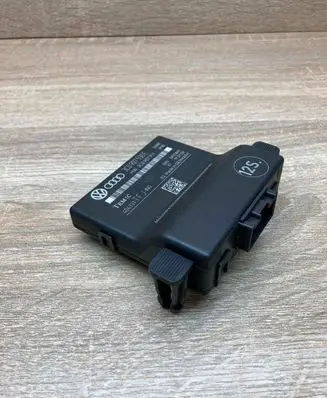 Volkswagen PASSAT B6 Gateway control module 3C0907530E 3C0907951