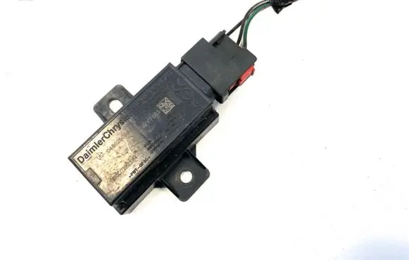 Chrysler 300 - 300C Tire pressure sensor 04602505AB M3N65982801