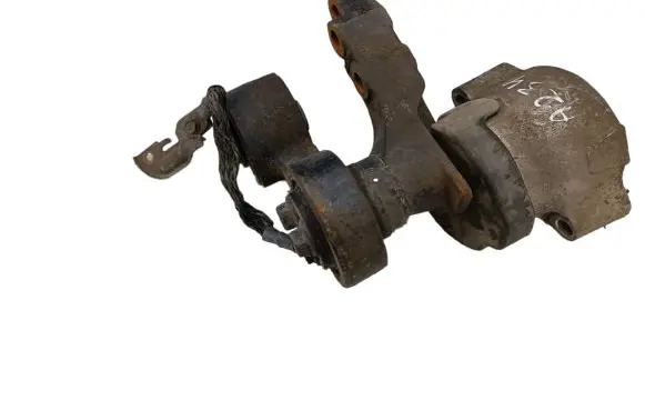 Honda Accord Engine mount bracket