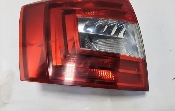 Skoda Octavia Mk3 (5E) Rear/tail lights 5E9945095 5E9945111