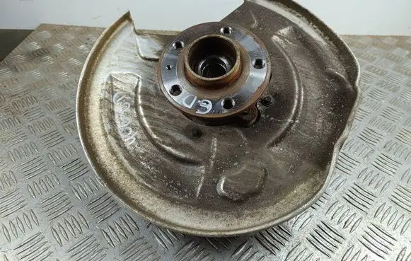 Volvo XC90 Rear wheel hub P31658320 KN094