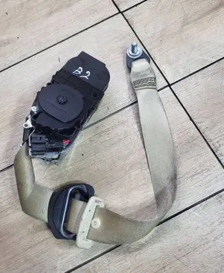 Mercedes-Benz S W221 Front seatbelt 040668 A2218603285