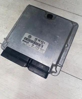 Volkswagen PASSAT B5 Engine control unit/module 038906019A 28SA3977 0281001691