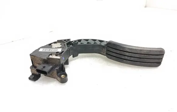 Renault Trafic III (X82) Accelerator throttle pedal 180020024R