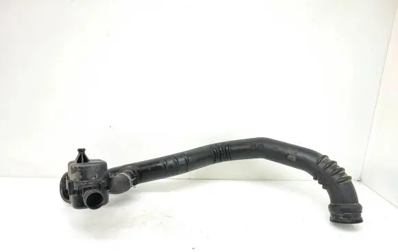 Ford Focus Intercooler hose/pipe 8V616K863CB 1081109S01 27041100