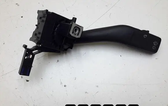 Volkswagen Caddy Wiper switch 1k0953519