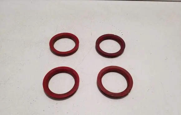 Volkswagen Golf VII Non-original wheel cap 
