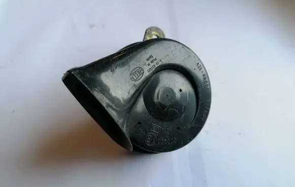 Skoda Fabia Mk1 (6Y) Horn signal E1000209