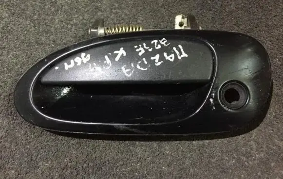 Mazda 323 F Front door exterior handle