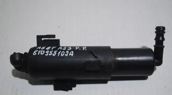 Audi A5 8T 8F Headlight washer spray nozzle 8T0955102A