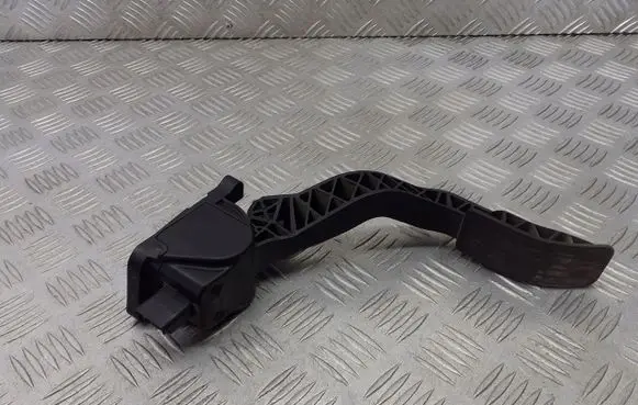 Citroen C4 I Accelerator pedal position sensor 9680565880