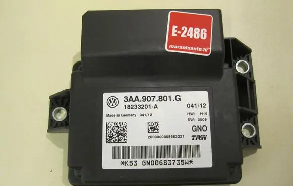 Volkswagen PASSAT CC Hand brake control module 3AA907801G